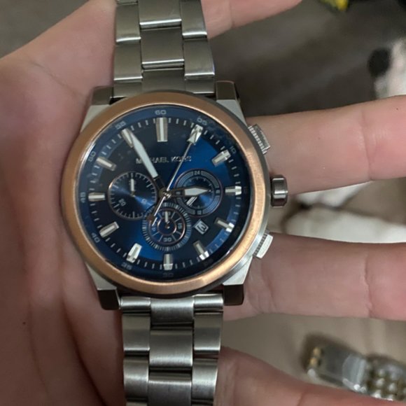 Michael Kors Watch - Picture 1 of 2